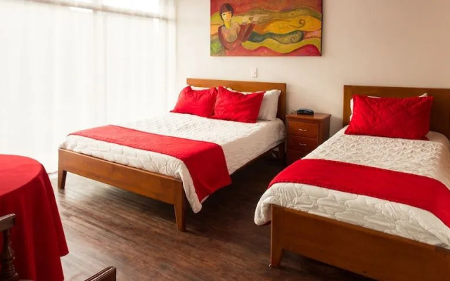CM House - Hotel Moreno