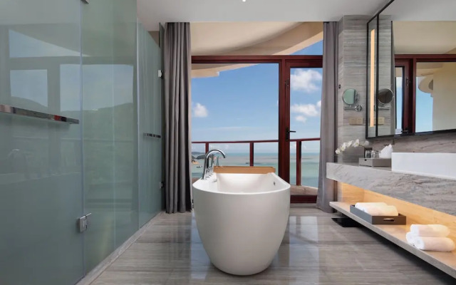 Crowne Plaza Zhoushan Seaview, an IHG Hotel