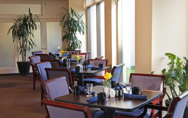 Sheraton Suites Columbus	 