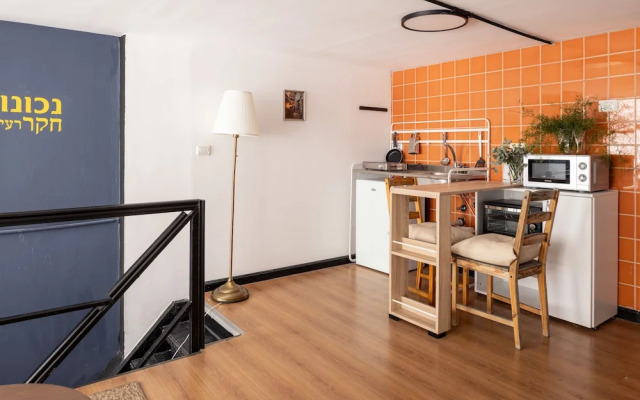 Artsy Nest in Haifa CTR by Sea N' Rent