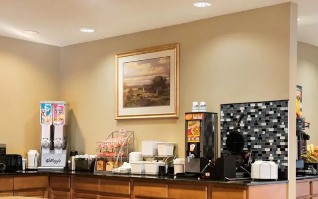 Coratel Inn and Suites by Jasper New Richmond