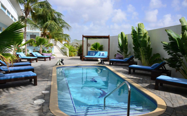 Dolphin Suites & Wellness Curacao