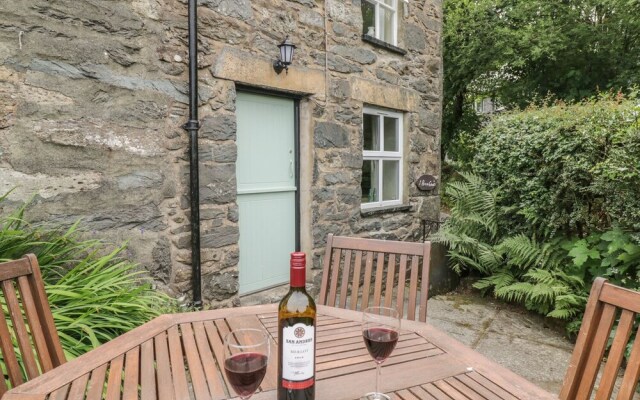 1 Penygroes