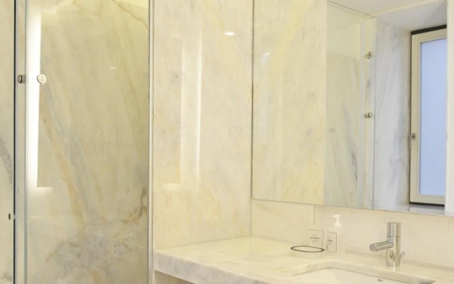 Chiado 4-Bedroom Flat