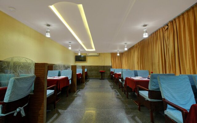 Capital O 22439 Ratna Forever