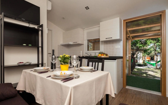 Zaton Holiday Resort Camping homes