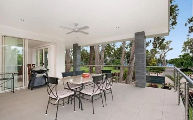 Argentea Beach House