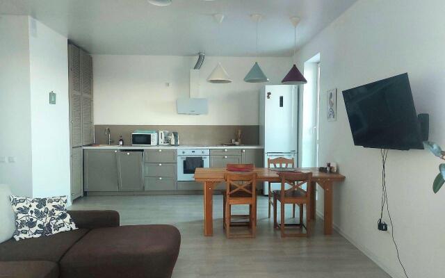 Olivinn на набережной Варкауса