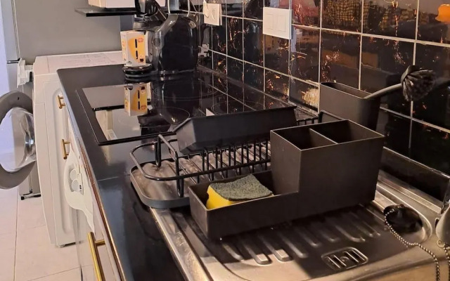 La Marina Oasis, 2-beds, Sleeps 4, 10 min to Beach