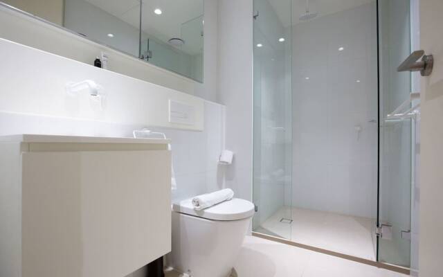 Stylish Luxurious Convenience At South Yarra Melbourne