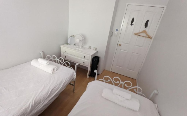 The Cottage on George Street – Guest Rooms – Jarrahdale