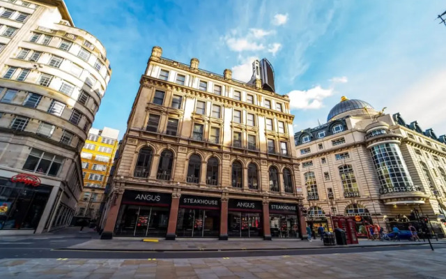 Piccadilly Circus Apartments