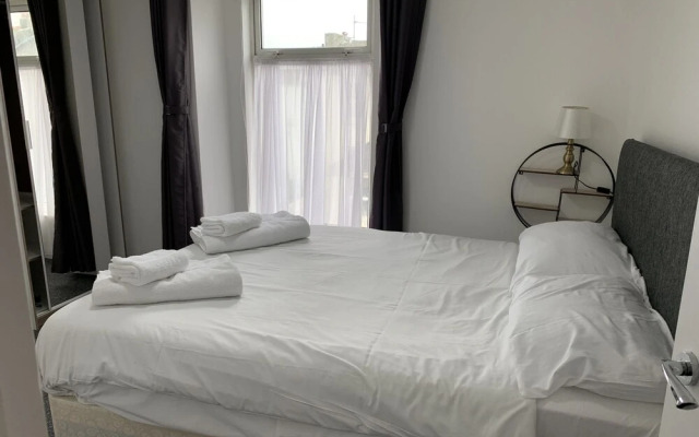 Central Plymouth Apartment