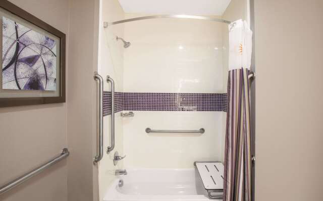 La Quinta Inn & Suites by Wyndham Kingsville