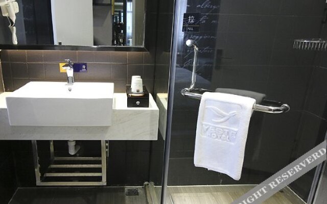 Yeste Hotel (Yingshan Hot Spring)