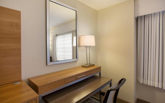 Holiday Inn Grand Rapids Airport by IHG