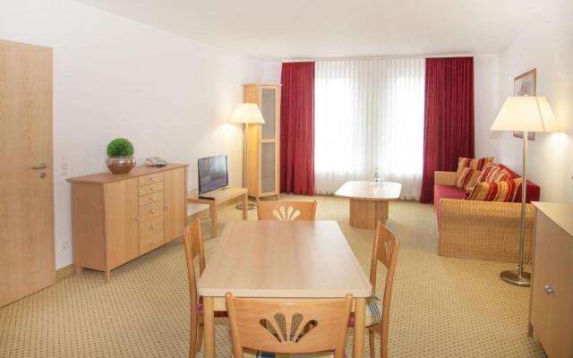 Fairway Hotel