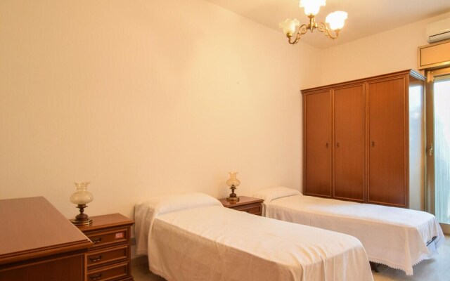 Nice Apartment in Collesano With Wifi and 3 Bedrooms