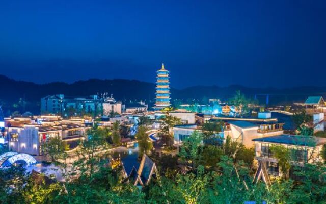 Wuyuan Wunvzhou Holiday park Hotel