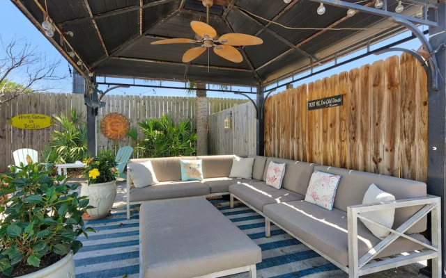 Suzwinks Beach House