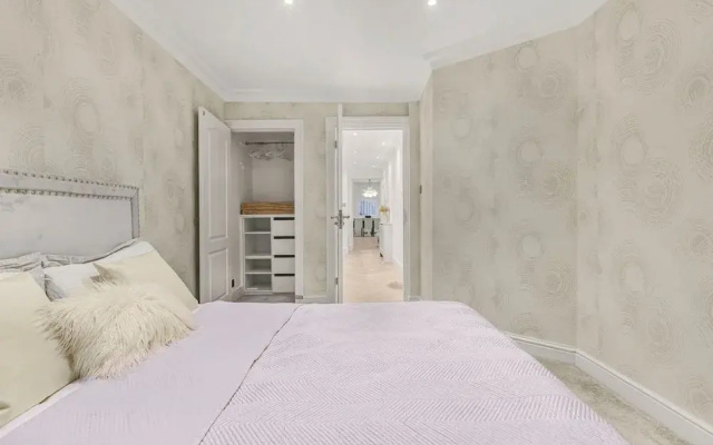 Knightsbridge 3-bed Next To Harrods With Patio