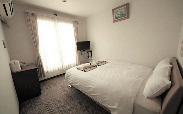 Business Hotel Urbanty Nishikujo – Guest Rooms – Osaka