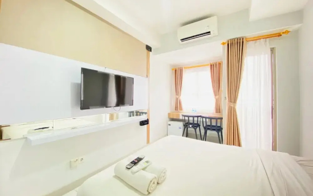 Cozy And Spacious Studio Room At Mekarwangi Square Apartment