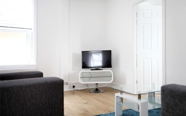 Goldstone Lodges