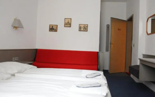 ALTE CITY at Memory Church