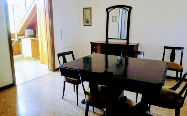 House In The Historic Center Of Messina