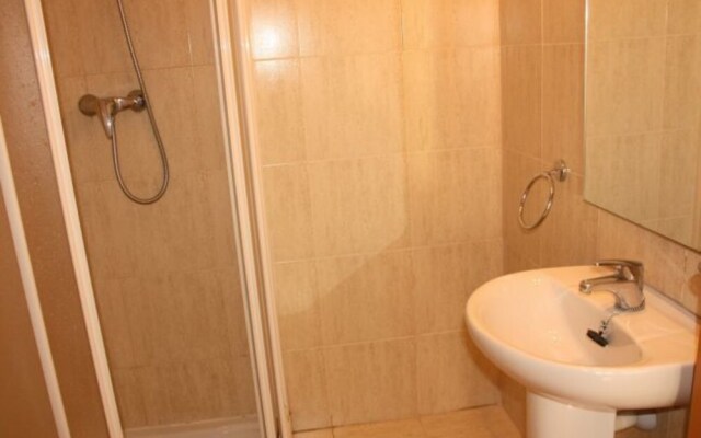 Apartamentos El Pilar Suites 3000