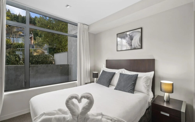 Lomond Retreat - Near Cbd Executive Apartment