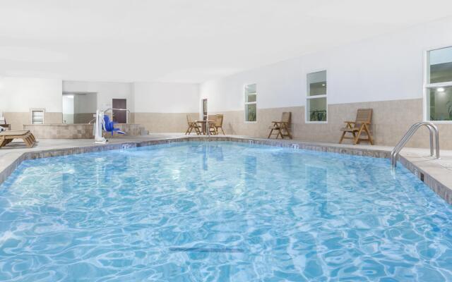 Holiday Inn Hotel & Suites Oklahoma City North by IHG