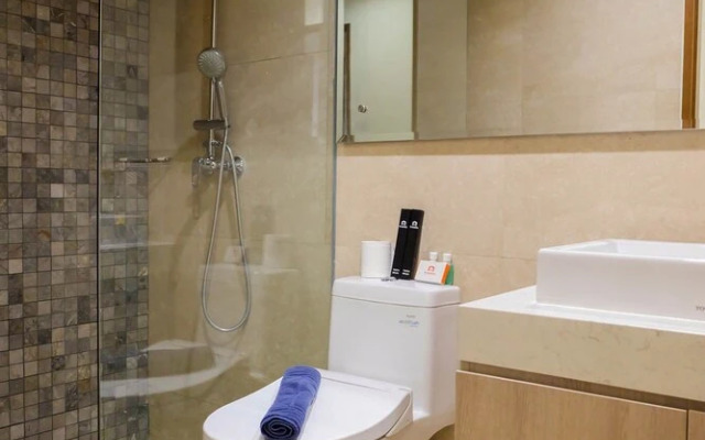 Spacious Elegant 3br Veranda Residence @ Puri Apartment