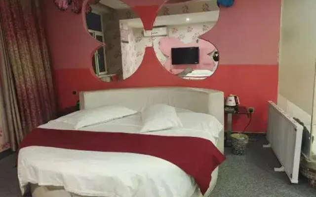 I Do Theme Hotel