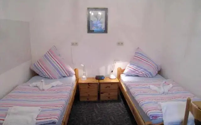 NETA Privatunterkunft