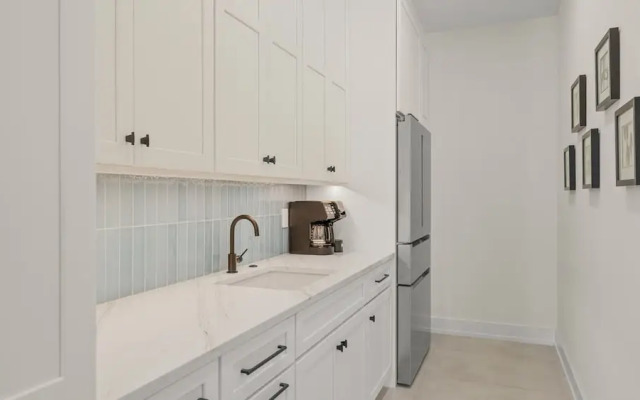 Deep Blue Sea in Sarasota