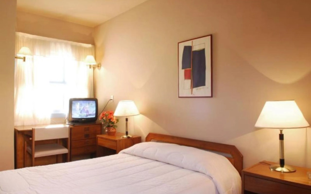 Plaza Inn Week Inn