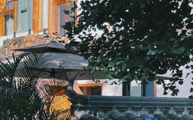 Qingchengshan Shanlishan Mijing Forest Hot Spring Guesthouse