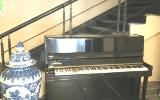 Daqing Xingcheng Business Hotel