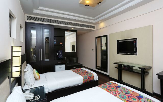 OYO 11322 Hotel The Camria