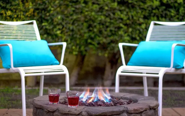 The Sol Lesser Estate