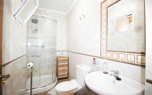 1057 Villa Maite