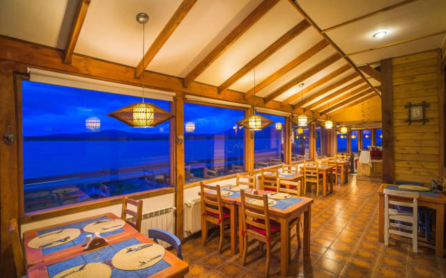 Weskar Patagonia Lodge