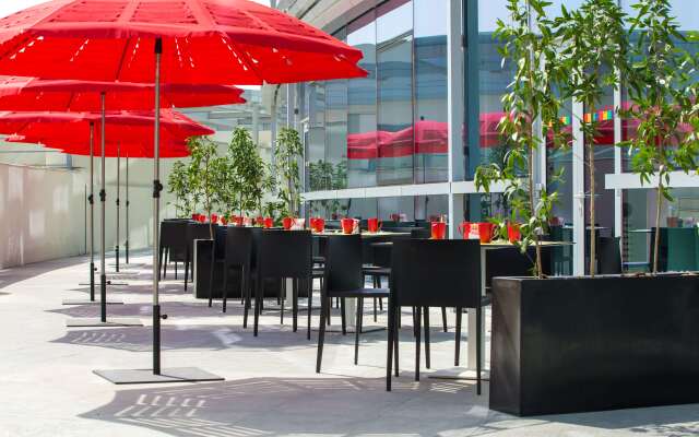 Park Inn by Radisson Dubai Motor City