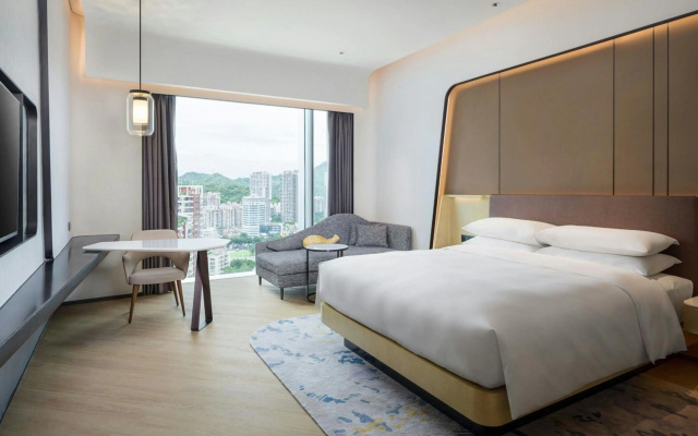 Renaissance Zhuhai Hotel – Guest Rooms – Zhuhai