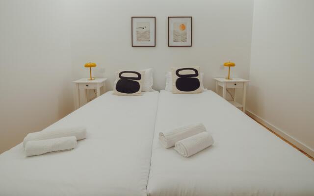 Porto Modern Downtown Apartment A With Terrace