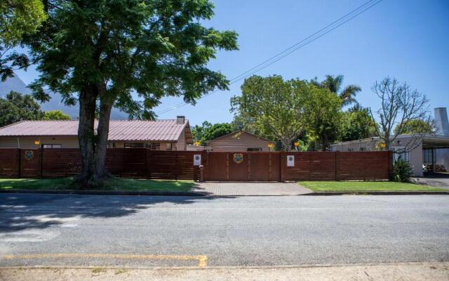 Antiqua Guest House