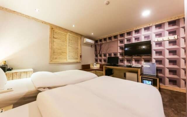 Daejeon Yuseong Motel Nine