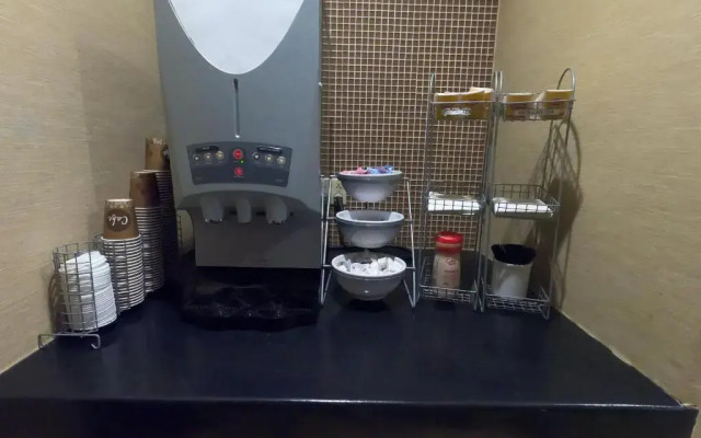 Hometowne Studios & Suites By Red Roof Washington